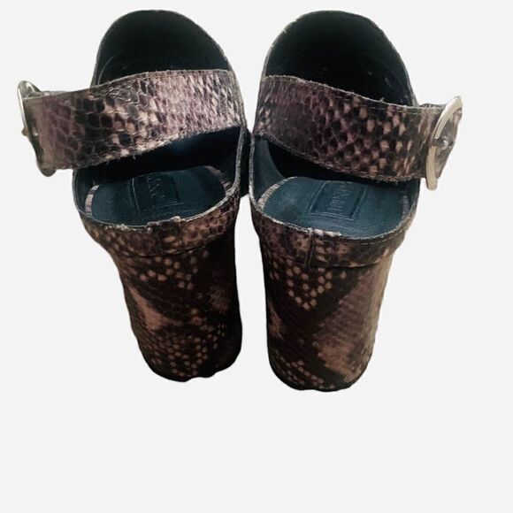 TopShop Brown Embellished Snakeskin Print Block Heel Sandals Size 38 - Picture 9 of 14